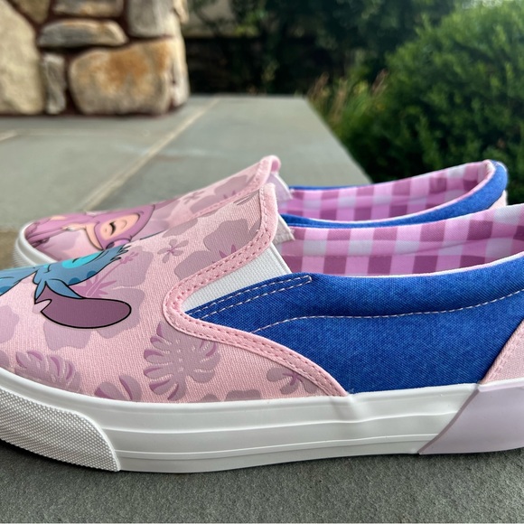 Disney Women’s Stitch Canvas Slip on shoes Sz 8.5 New with tags - Picture 8 of 10